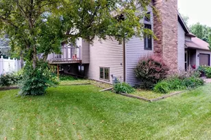 2050 Hilltop Dr, Ashwaubenon, WI 54313 - Photo 2