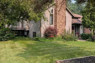 2050 Hilltop Dr, Ashwaubenon, WI 54313 - Photo 2