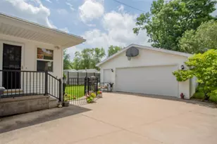 817 Dove St, Oshkosh, WI 54901 - Photo 42