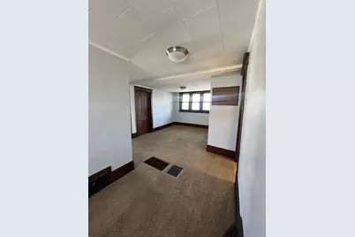 631 W 11th Avenue, Oshkosh, WI 54902 - Photo 16