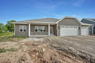 2859 Stelor Dr, Green Bay, WI 54311 - Photo 1