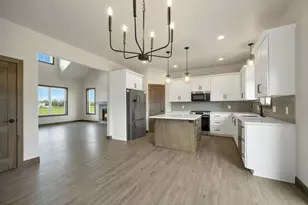 2865 Stelor Dr, Green Bay, WI 54311 - Photo 10