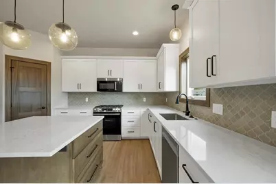 2865 Stelor Drive, Green Bay, WI 54311 - Photo 12