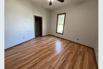 713 W Waupaca Street, New London, WI 54961 - Photo 12