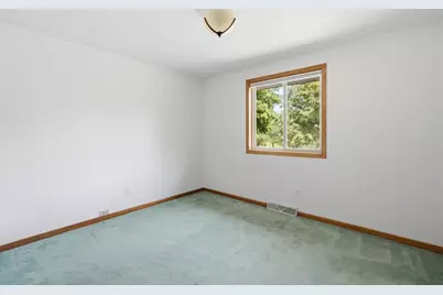 2581 White Pine Road, Suamico, WI 54313 - Photo 18