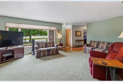 872 S Park Avenue, Fond du Lac, WI 54935 - Photo 4