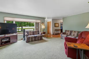 872 S Park Ave, Fond du Lac, WI 54935 - Photo 4