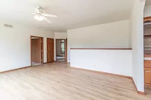 N4816 County Rd B, New London, WI 54961 - Photo 8