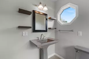 705 Lakeshore Dr, Kewaunee, WI 54216 - Photo 22