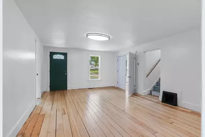 417 W Beacon Avenue, New London, WI 54961 - Photo 2