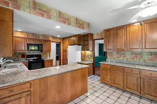 200 Lake Rd, Menasha, WI 54952 - Photo 22