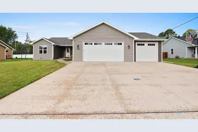 1124 Harold Drive, Menasha, WI 54952 - Photo 1