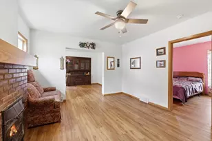 47 E 14th St, Clintonville, WI 54929 - Photo 4