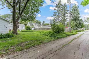 910 Wilson Ave, Green Bay, WI 54303 - Photo 16