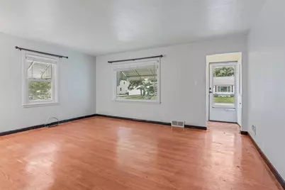 910 Wilson Avenue, Green Bay, WI 54303 - Photo 4