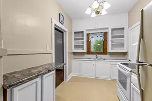 289 Ledgeview Ave, Fond du Lac, WI 54935 - Photo 8