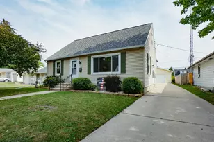 313 15th St, Fond du Lac, WI 54935 - Photo 2