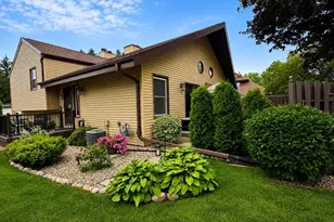 1385 W 18th Ave, Oshkosh, WI 54902 - Photo 1