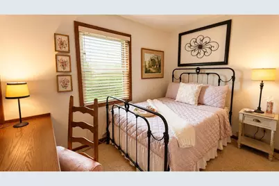 1385 W 18th Avenue #2, Oshkosh, WI 54902 - Photo 24