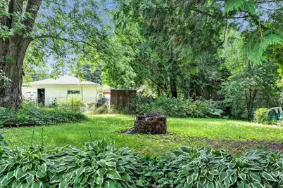 110 W Parker Street, Weyauwega, WI 54983 - Photo 28
