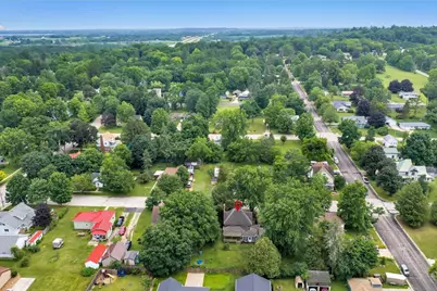 110 W Parker Street, Weyauwega, WI 54983 - Photo 36
