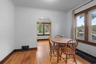 225 Gray St, Green Bay, WI 54303 - Photo 10