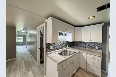803 Demarest Avenue, Waupaca, WI 54981 - Photo 2