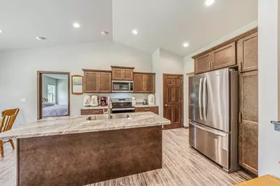 1532 Liberty Avenue, Neenah, WI 54956 - Photo 12