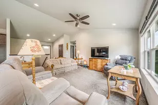 1532 Liberty Ave, Neenah, WI 54956 - Photo 4