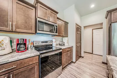 1532 Liberty Avenue, Neenah, WI 54956 - Photo 8