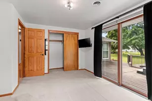 1203 Vly Vw Rd, Green Bay, WI 54304 - Photo 28