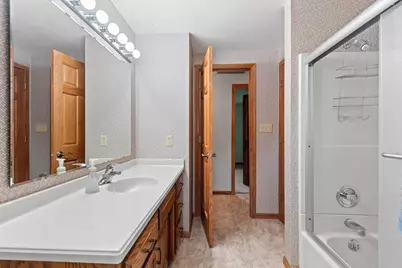 1203 Valley View Road, Green Bay, WI 54304 - Photo 24
