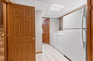 1203 Vly Vw Rd, Green Bay, WI 54304 - Photo 36