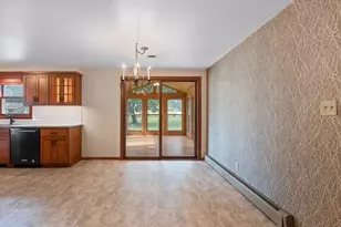 1203 Vly Vw Rd, Green Bay, WI 54304 - Photo 12