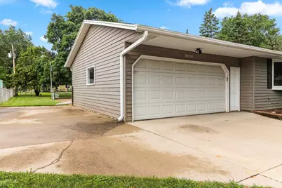 1203 Valley View Road, Green Bay, WI 54304 - Photo 42