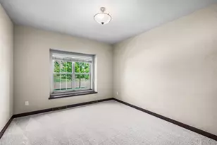 1270 Cameron Cir, Neenah, WI 54956 - Photo 12
