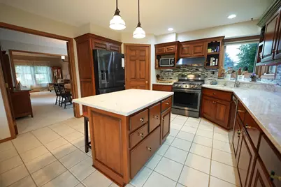 3911 Popple Court, Green Bay, WI 54301 - Photo 8