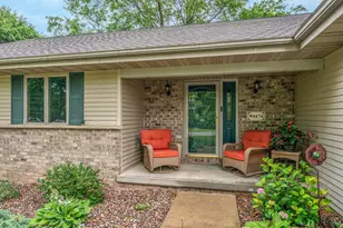 W6674 Cedar Ridge Dr, Appleton, WI 54915 - Photo 6