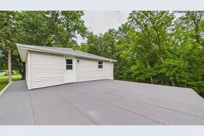4020 N Ballard Road, Appleton, WI 54913 - Photo 28
