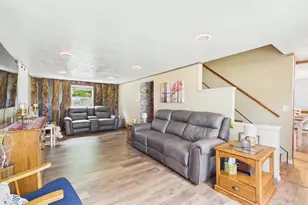 4020 N Ballard Rd, Appleton, WI 54913 - Photo 8
