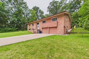 2450 Brenner Pl, Green Bay, WI 54301 - Photo 38