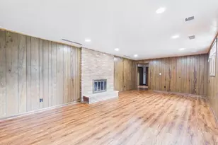 2450 Brenner Pl, Green Bay, WI 54301 - Photo 32