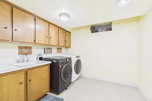 2450 Brenner Pl, Green Bay, WI 54301 - Photo 36