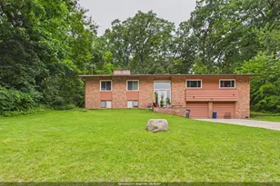 2450 Brenner Pl, Green Bay, WI 54301 - Photo 1