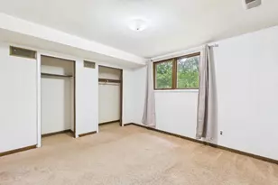 2450 Brenner Pl, Green Bay, WI 54301 - Photo 34