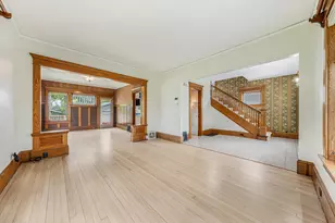 317 Sherry St, Neenah, WI 54956 - Photo 2