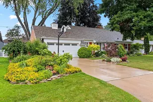1049 Kalfahs St, Neenah, WI 54956 - Photo 48