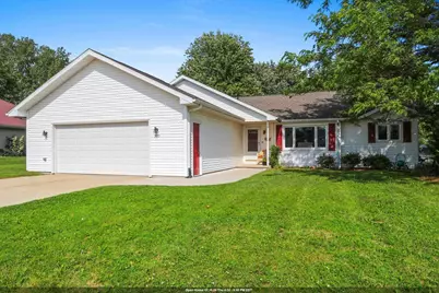 300 Rosemary Drive, Pulaski, WI 54162 - Photo 1