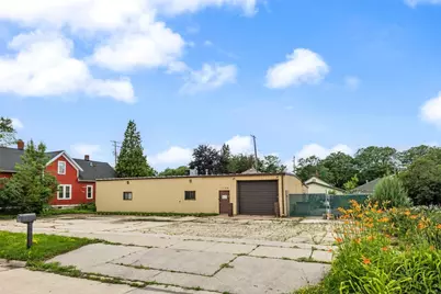 1138 State Street, Green Bay, WI 54304 - Photo 2
