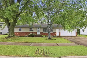 2315 Joyce St, Kaukauna, WI 54130 - Photo 2
